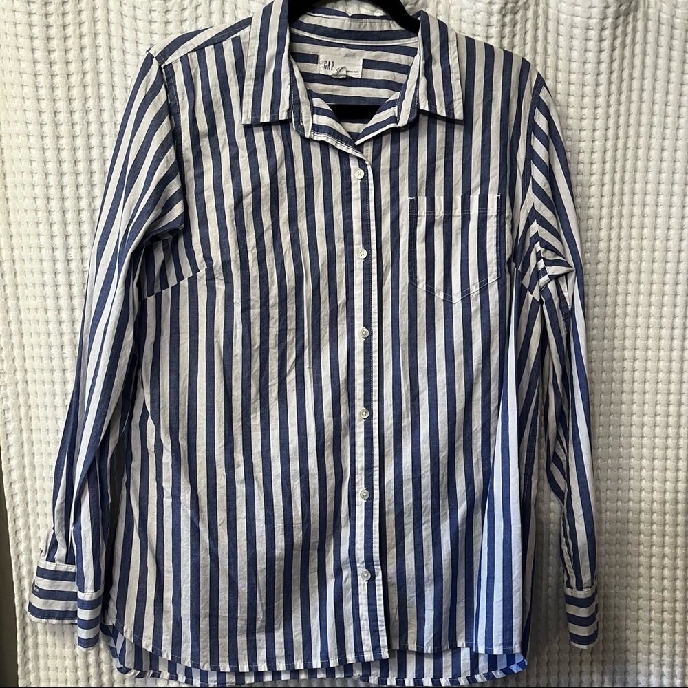 GAP Boyfriend Fitted Shirt
